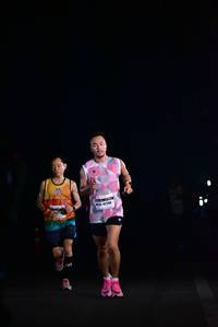 BIB: 42190
                            <button type="button" onclick="openModal(10109583)" class="btn btn-primary btn-sm float-right btn-popup" data-toggle="modal" data-target=".modal-high-quality">
                        <i class="fas fa-shopping-cart"></i> Add to Cart
                    </button>
                                            <button type="button" onclick="isThisMe(10109583, true)" class="btn btn-success btn-sm float-right btn-popup btn-isme hidden" data-toggle="tooltip" data-placement="bottom" title="นี่คือรูปของคุณใช่ไหม คลิกที่นี่เพื่อเอาเข้าอัลบั้ม">
                        <i class="fas fa-plus"></i> Add to album
                    </button>
                    <button type="button" onclick="isThisMe(10109583, false)" class="btn btn-warning btn-sm float-right btn-popup btn-isnotme hidden">
                        <i class="fas fa-ban"></i> Remove from album
                    </button>